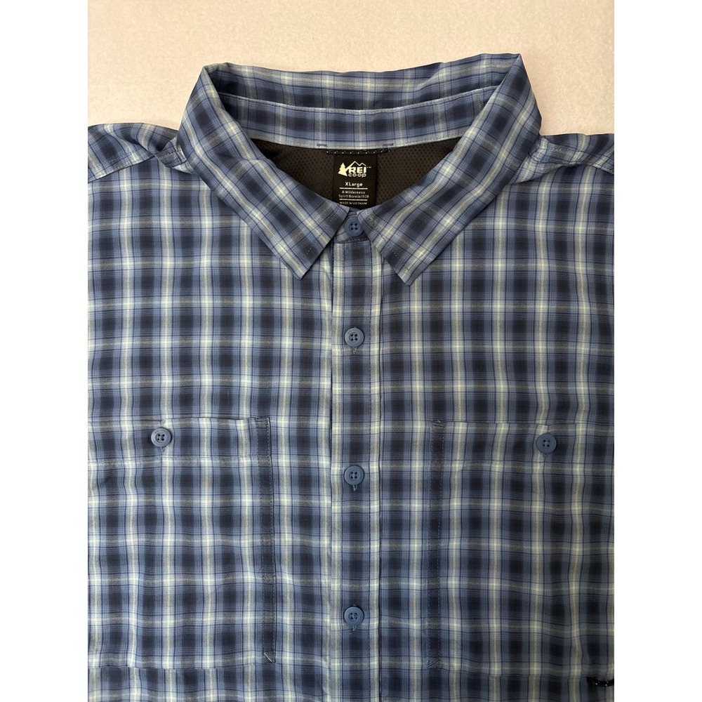 REI Co-op Sahara Mens XL Blue Plaid Long Sleeve Hiking Shirt Ventilated Pockets